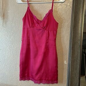 Hot pink dress from Princess Polly. Wore once for a birthday. Good condition.